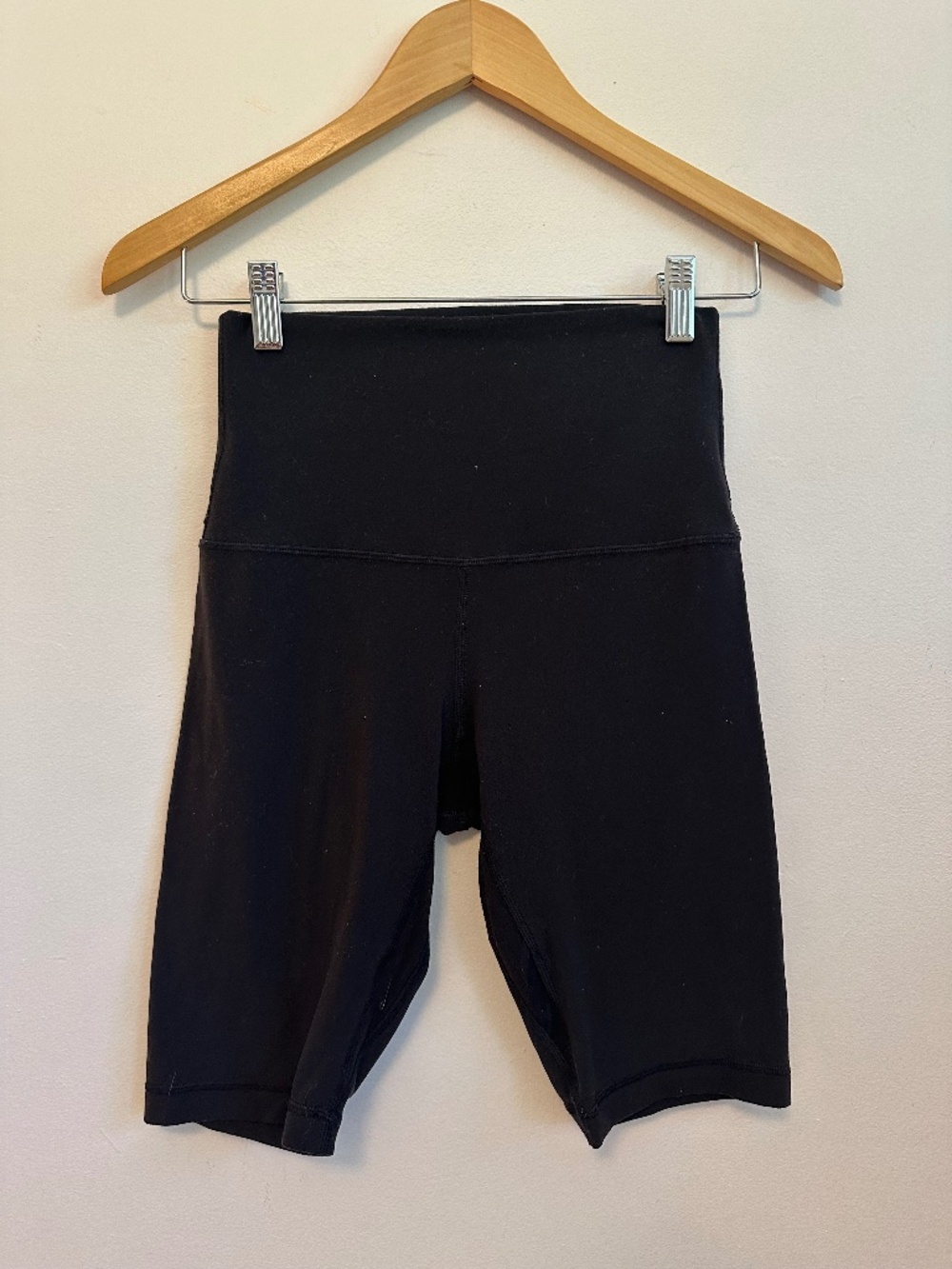 Lululemon Align 9" Bike Shorts in Black | Size 6